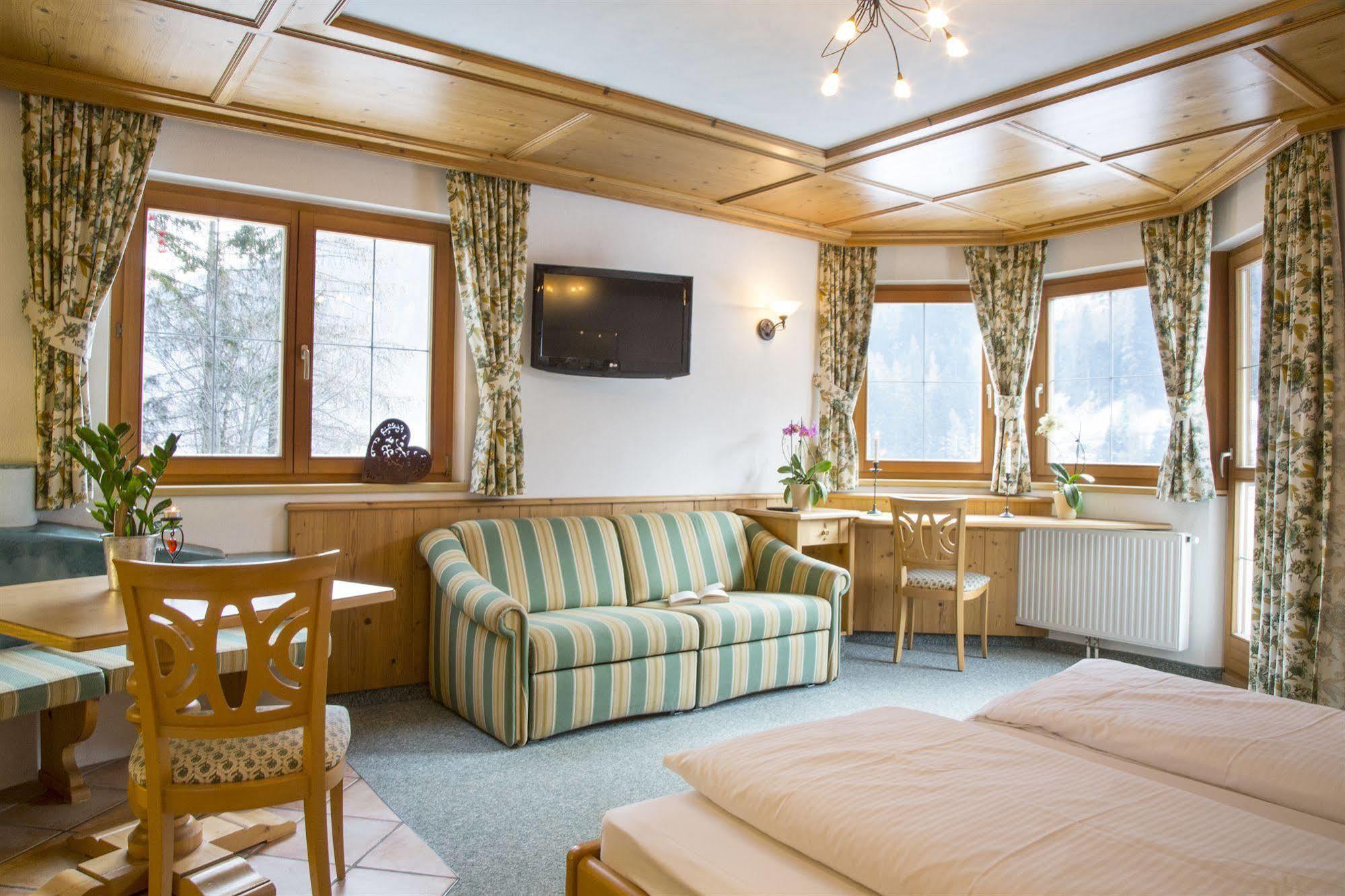 Fliana Arlberg Studios Sankt Anton am Arlberg Ngoại thất bức ảnh